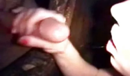 Zoeoe Parker leva vídeo de pornô sem vírus alguns golpes, reclama e olha para a câmera