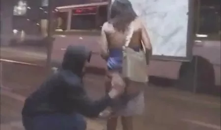 Menina bonita com um sorriso videos gay g bonito