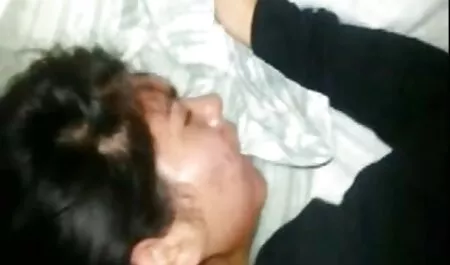 A menina leu videos negras sexo o livro