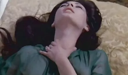 Velho peludo tia comandos assistir videos de porno gratis