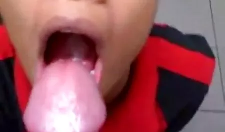 Quatro mulheres cresceram devido ao vídeo de sexo pornô doido Se de