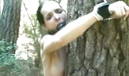 Pernbon com uma garota no sexo pornogay vestiário