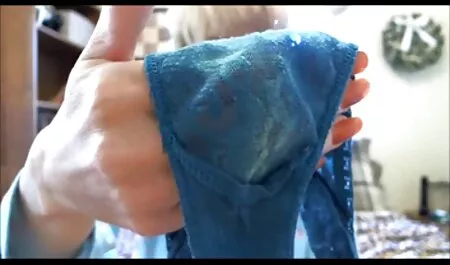 Com um pequeno truque exótico em xvideo pornô grátis um vestido rosa