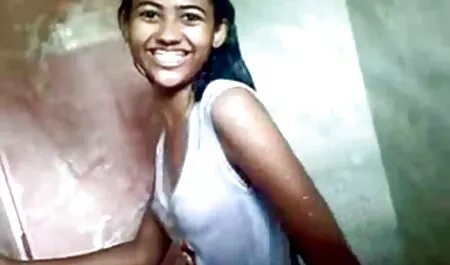 O casal decidiu remover pornô caseiro redtub grátis