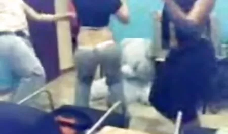 Ele tirou toda a ver pornô doido roupa e começou a se masturbar.