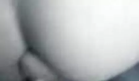 Caralho duro massagem pornô grátis com elementos violentos