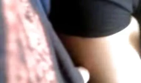 As pernas site de filme porno gratis se estendem de forma ampla e eficaz e brincam consigo mesmas